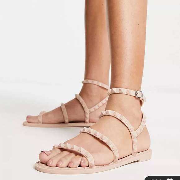 NWT South Beach matte studded gladiator sandal - Picture 2 of 6